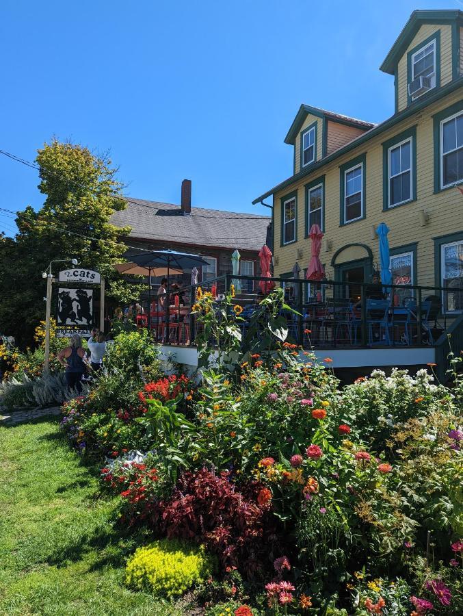 Historic 2 Cats Inn Bar Harbor Exterior photo